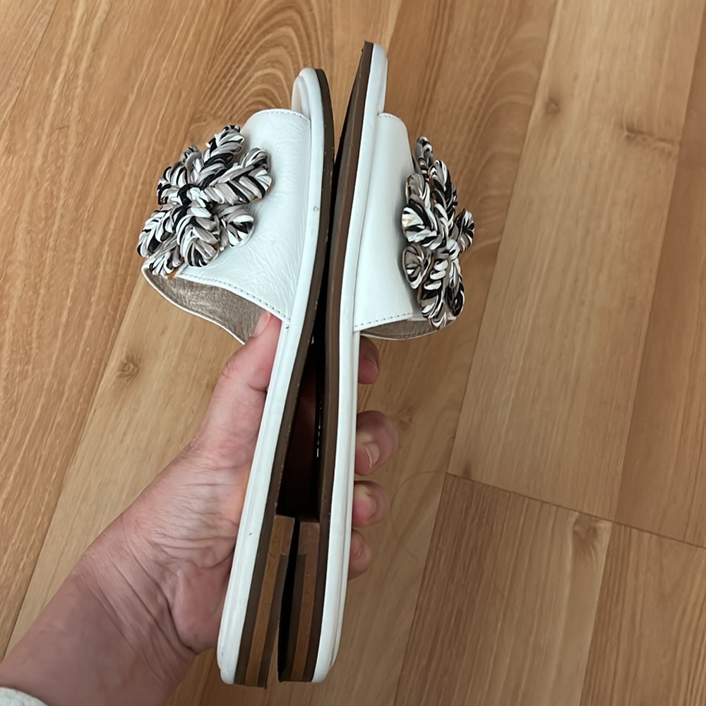 COPY - White Floral Slide Sandals - Picture 10 of 12